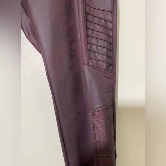 Athleta Delancey Gleam Moto Faux Leather Tights in Decadent Chocolate Sz. XL - Picture 10 of 12